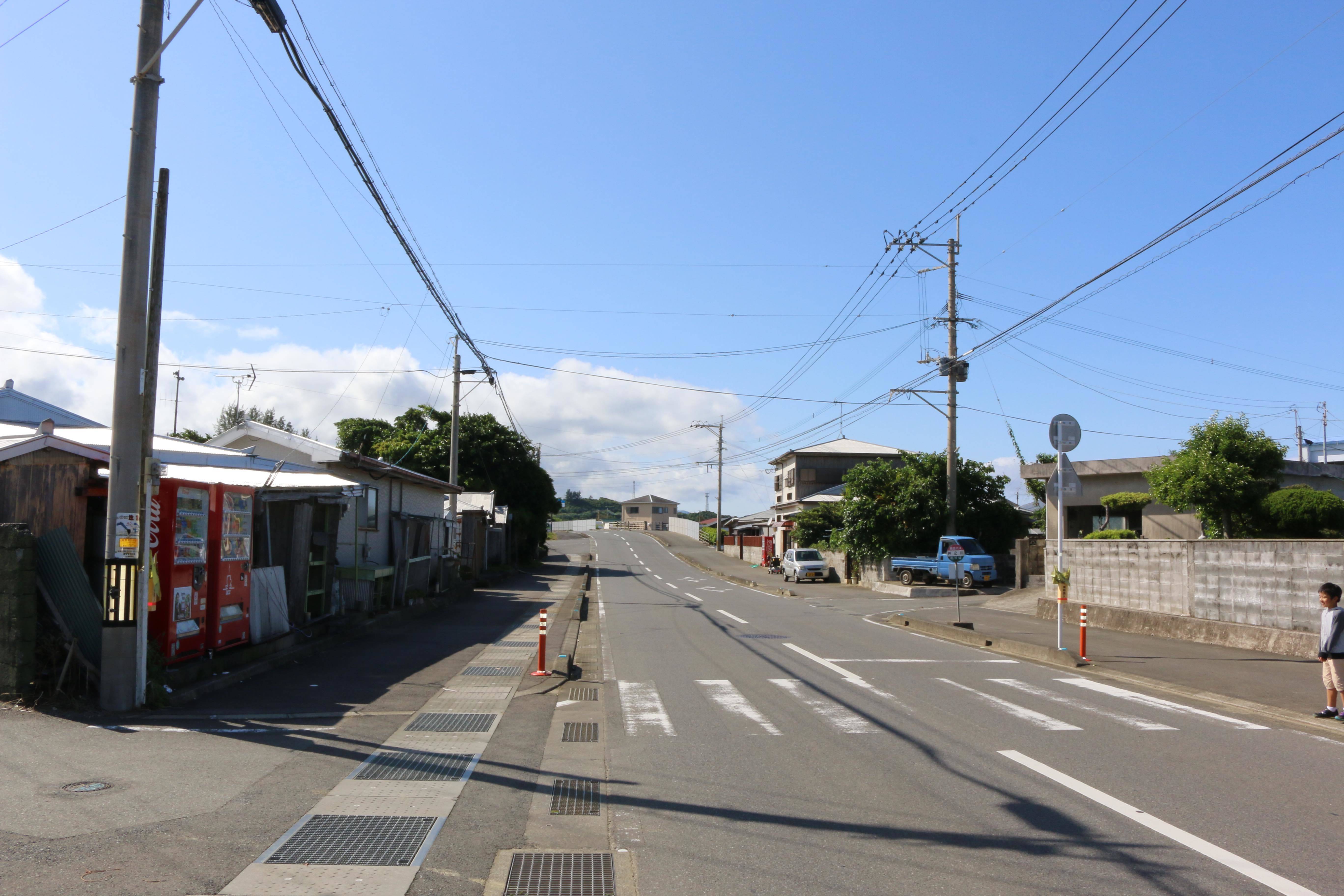 ①南から北へ左手の郵便局を過ぎて横断歩道の先の交差点を右折IMG 9127